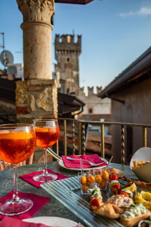 Hotel Degli Oleandri Sirmione Exterior photo