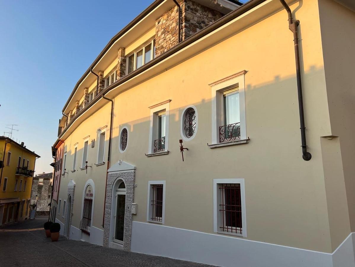 Hotel Degli Oleandri Sirmione Exterior photo